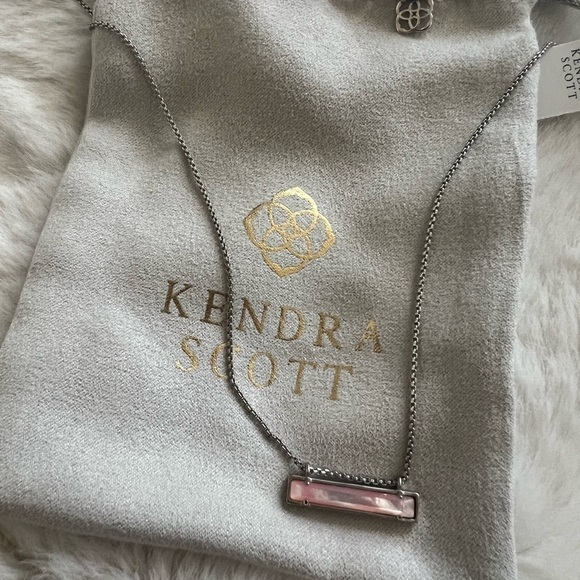 Kendra Scott Leanor Adjustable Length Bar Pendant Necklace - NWT - Picture 1 of 5